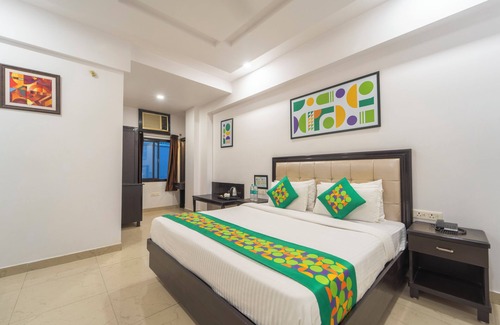 Gomti Nagar Hotel | Treebo Shivam Inn Near Singapore Mall