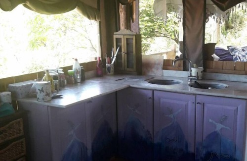 Duger Cottage | Treehouse and Chalet perfect for families