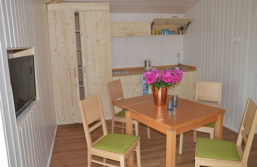 Aerzen Cabin | Treehouse Birkenhöhe - Aerzener Baumhaushotel Waldquelle