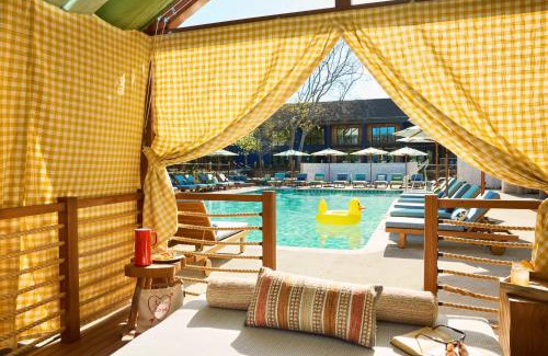 Morse Park Hotel | Treehouse Hotel Silicon Valley