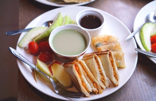 Yanpu Bed & Breakfast | Treehouse