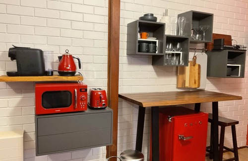 Silvan Apartment | Treetops Vista Suite Silvan 7 night discounts