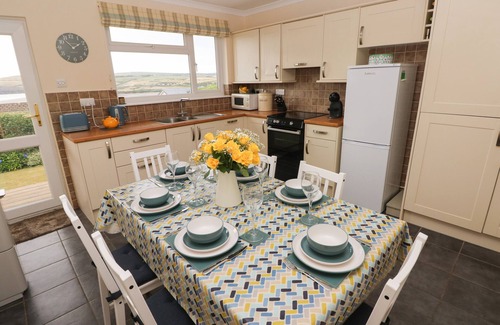 Newport Cottage | Trem Y Morfa