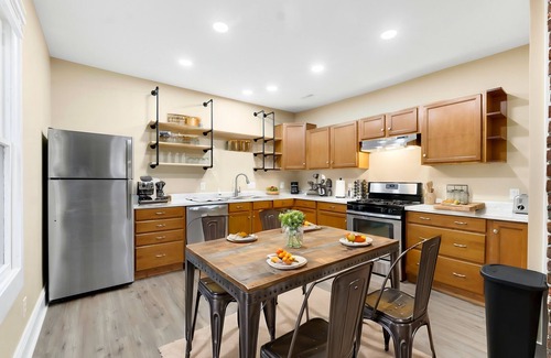 West Central House | Trendy 2-bedroom house in downtown Fort Wayne