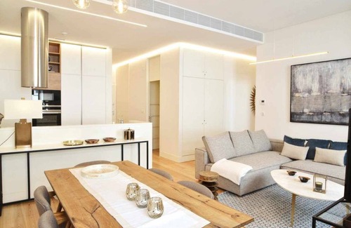 Chiado Apartment | Trendy Chic - Checkinhome