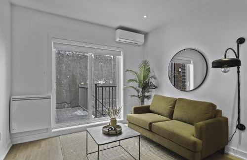 Little Italy Apartment | Trendy Open-Space Studio by Jean Talon Market