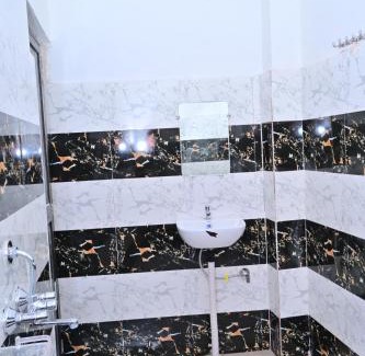 Pipalda Kalan House | Trigun Palace