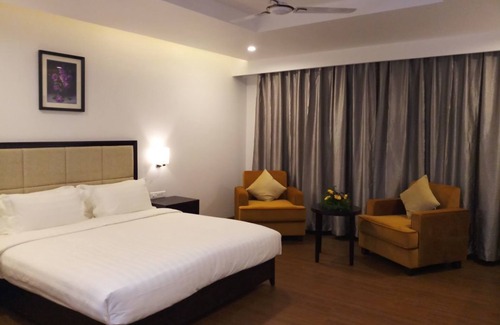 Kurnool Hotel | Triguna Clarks Inn