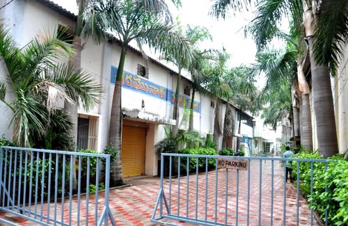 Kurnool Hotel | Triguna's Cosmopolitan Cultural Centre