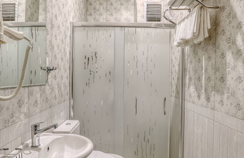 Zeytinbagi Hotel | Trilye Bay C Konak