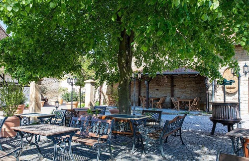 Bad Sobernheim House | Triple room (1 double bed + 1 single bed) - Tullius - The Vineyard