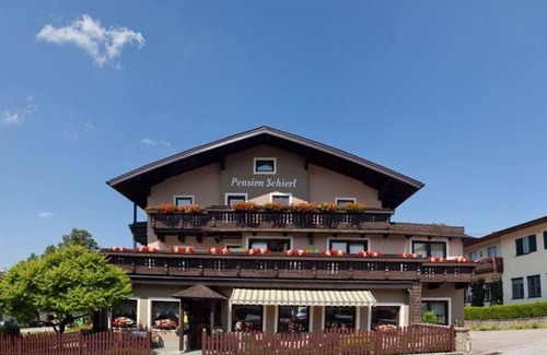 Faistenau Cottage | Triple Room - Pension Schierl