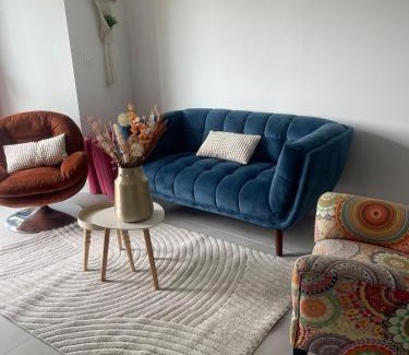 Questembert House | Triskele house