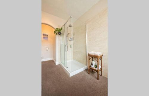 Troon Apartment | Troon Arts & Crafts Period Home Golf Beach