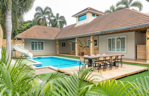 Nong Pla Lai Villa | Tropica Pool Villa Pattaya