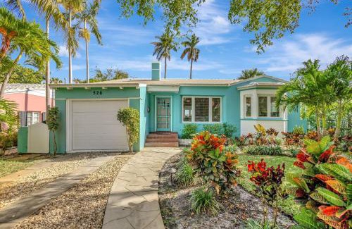 Parrot Cove House | Tropical Pool Home on Golf Course & Near Beach