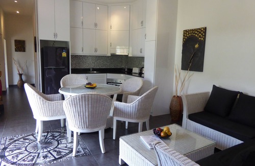 Rayong Villa | Tropicana Beach Villa at VIP Resort