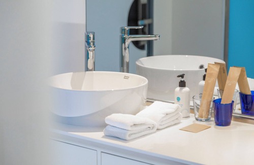 Bac Giang Hotel | Tru by Hilton Bac Giang City Centre