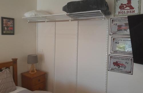 Sheffield Apartment | True Blue Four - Couples Plus