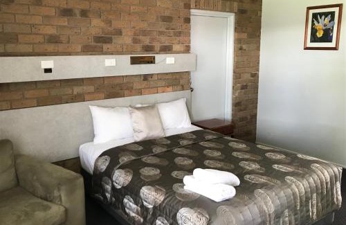 Parkhurst Hotel | True Blue Motor Inn
