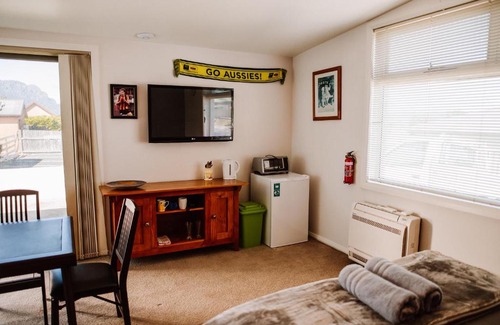 Sheffield Apartment | True Blue One