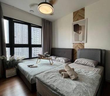 Taman Pertama Apartment | TrxKlccPavVelo, MrtLrt, 13PAX, 4R2B, KLCCPavTRXVelocity X MrtLrt X 13PAX X 4R2B X Free 4CPark