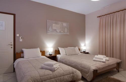 Perama House | Tsironis Guesthouse