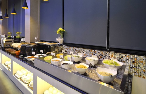 West District Hotel | Tsun Huang Hotel