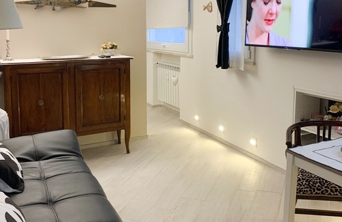 Livorno Apartment | "Tuareg Casinos" - Charming mansard with 180 ° view over Livorno, sea and harbor