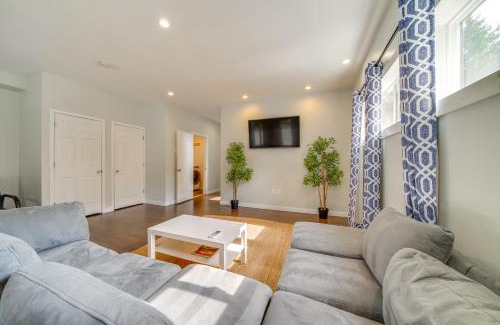 Tukwila House | Tukwila Townhome 12 Mi to Seattle!