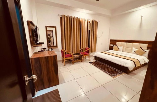 Shivanandi Hotel | Tulip Resort