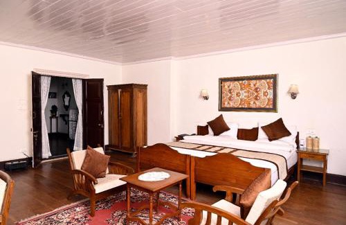 Ghoom Resort | Tumsong Tea Retreat