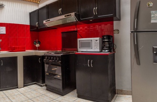 EL Trebol 5 etapa Hostel | Tupac Hostel - Lima Airport