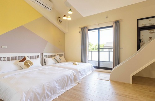 Wujie Bed & Breakfast | Turn Right Home