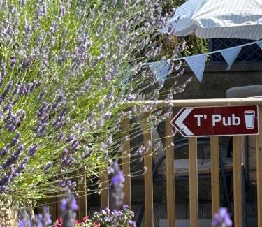 Scawton House | Twattleton Cottage Kilburn Yorkshire - Beautiful views