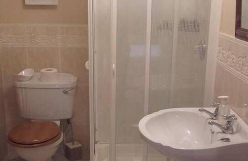 Killaloe Bed & Breakfast | Twin Room at Blossom Hill Bed and Breakfast