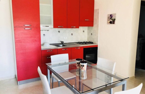 Contrada Difesa II VV Apartment | Two Bedroom Apartment, private Garden, 15 minute walk to Beach through Forest