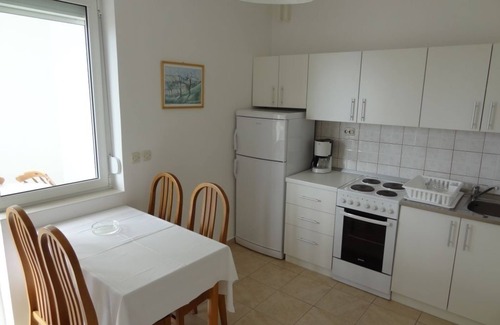 Banjol Apartment | Two bedroom apartment with terrace and sea view Rab (A-16359-a)