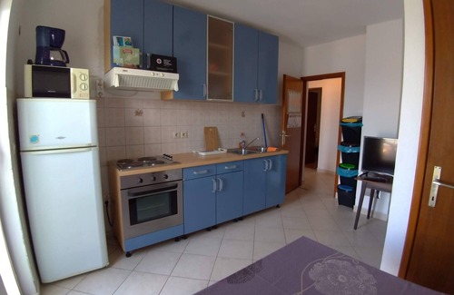 Njivice Apartment | Two bedroom apartment with terrace and sea view Njivice, Krk (A-15904-b)