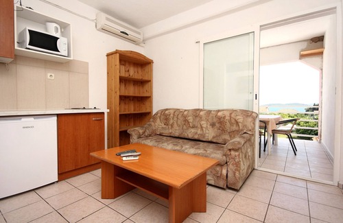 Orebic Apartment | Two bedroom apartment with terrace and sea view Orebić, Pelješac (A-10166-d)