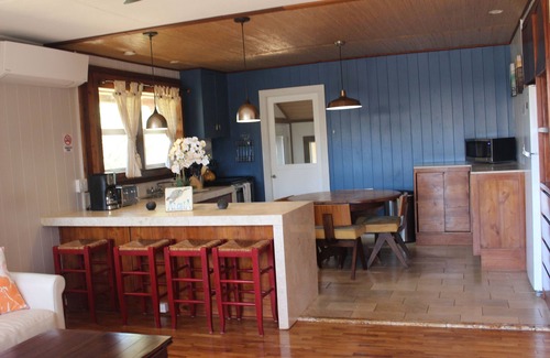 Haleiwa House | Two-Bedroom Cottage in the heart of historic Haleiwa town!