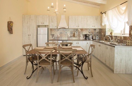 Riglia House | Two Bedroom Villa - Lilac