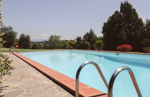 Levane Other | Two floors house with private garden