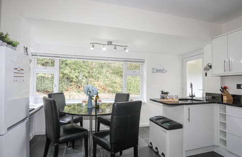 Llanbedrog House | TY CERRIG, pet friendly, country holiday cottage in Llanbedrog