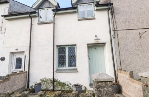 Llansaint House | Ty Crydd