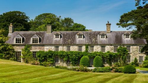 Pentraeth House | Ty Fry Estate