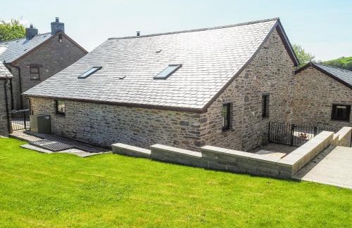 Lampeter House | Ty Gwair - Uk41512