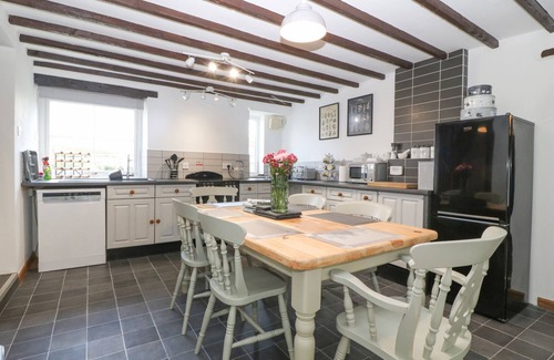 Llanfaethlu Cottage | Ty Gwennol