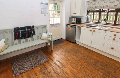 Crosswell Cottage | Ty Llwyd