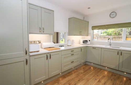 Aberystwyth House | TY MELYN, family friendly, country holiday cottage in Aberystwyth